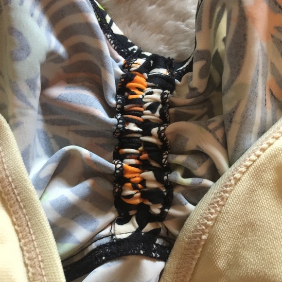 Ocean Dream Signature Underwire Tankini Top - Picture 7 of 13